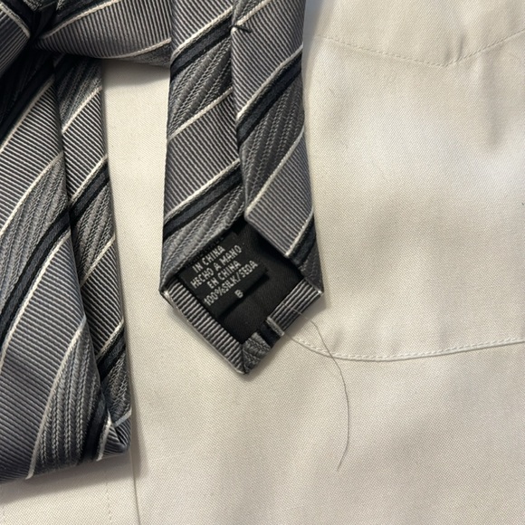 (034) beautiful men’s gray and black tie by Geoffrey Beene. Stain resistant. - Picture 5 of 8